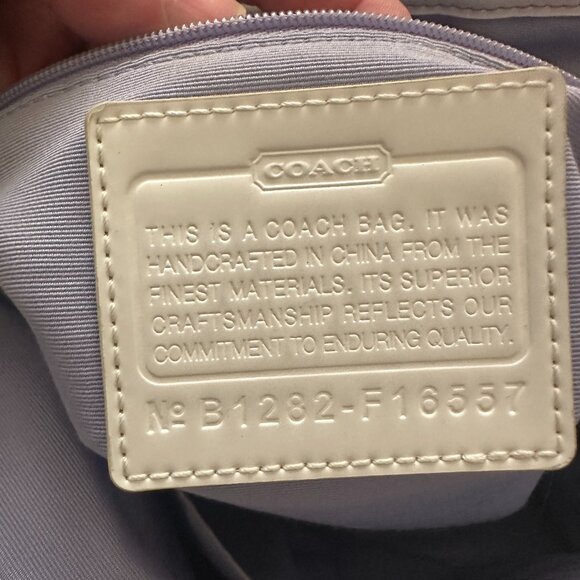 Coach signature Kyra Messenger Bag Crossbody EUC Style #16557 - Picture 6 of 12